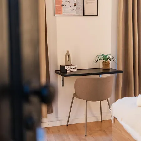 Lovely Private In 5br Shared In The Heart Of For Groups 公寓