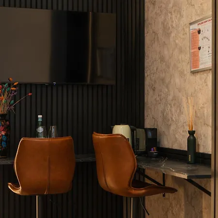 Lovely Private In 5br Shared In The Heart Of For Groups 公寓 *