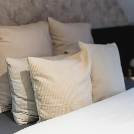Lovely Private In 5br Shared In The Heart Of For Groups Lejlighed *
